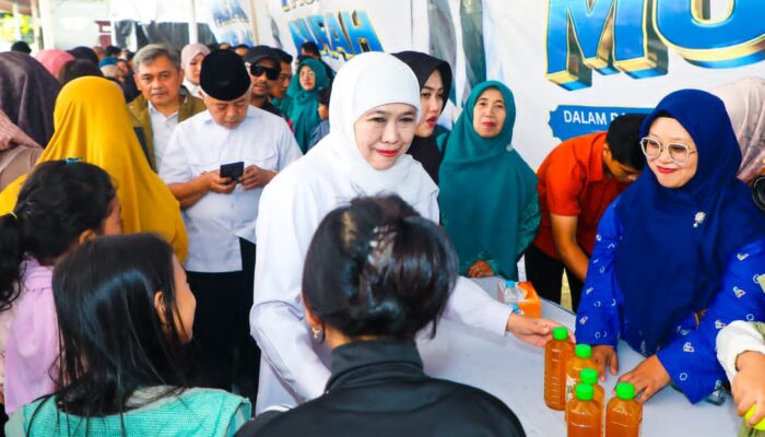 Gubernur Khofifah Gelar Pasar Murah ke-77 di Singosari, Perkuat Pengendalian Inflasi dan Jaga Daya Beli Masyarakat