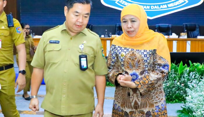 Penguatan Digitalisasi Bansos Terus Digenjot, Gubernur Khofifah Siap Perluas Implementasi di Jatim