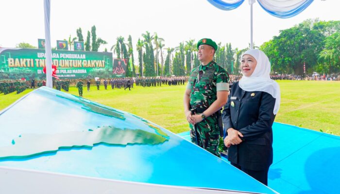 Gubernur Khofifah Tegaskan Karya Bakti Skala Besar TNI AD Hadirkan Program Fisik dan Sosial yang Berdampak Langsung bagi Masyarakat Madura