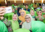 Gubernur Khofifah Saksikan Deklarasi Muslimat NU Riau Berisi 9 Himbauan kepada PBB untuk Hentikan Perang dan Wujudkan Perdamaian Dunia