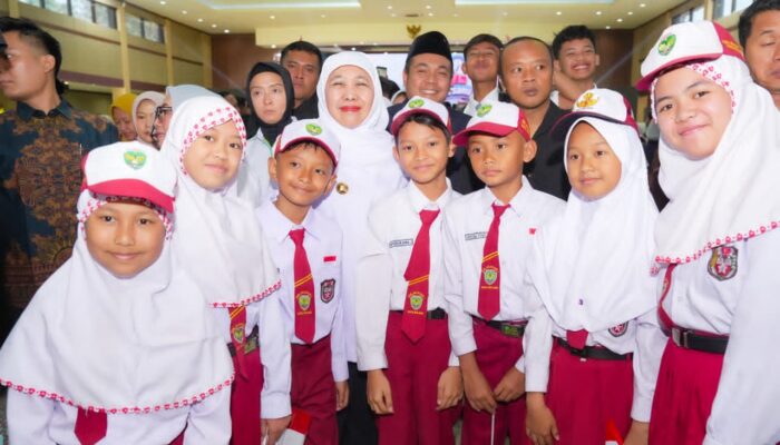 Gubernur Khofifah Bersama Menko PMK, Mendikdasmen, dan Menteri PPPA Luncurkan Gernas Rana untuk Wujudkan Sekolah Aman, Nyaman, dan Bebas Kekerasan