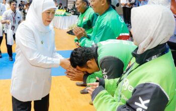 Bantuan Sembako Hadir untuk Kelompok Rentan, Gubernur Khofifah Sebut Bukti Keberpihakan Pemerintah kepada Masyarakat