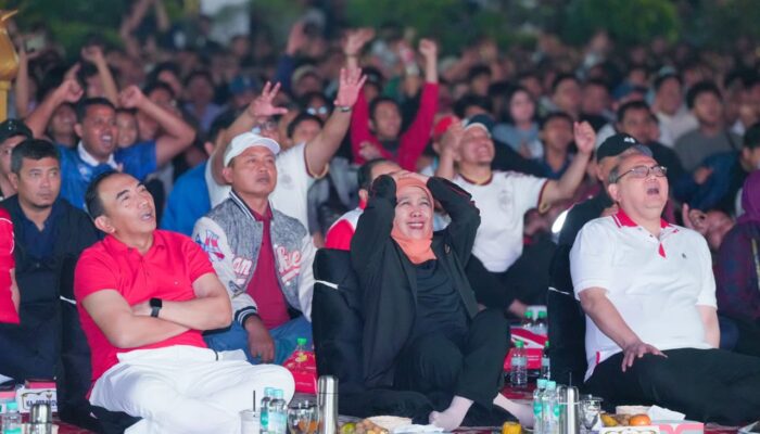 Gubernur Khofifah Apresiasi Nobar Final Piala Dunia di Grahadi, Hadirkan Ruang Kebersamaan dan Hiburan Sehat