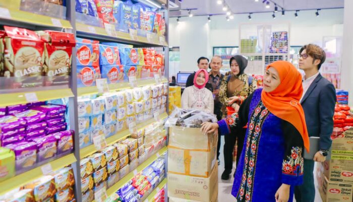 Gubernur Khofifah Kunjungi Indo Market Hong Kong, Dorong UMKM Jatim Perluas Jejaring dan Tembus Pasar Global