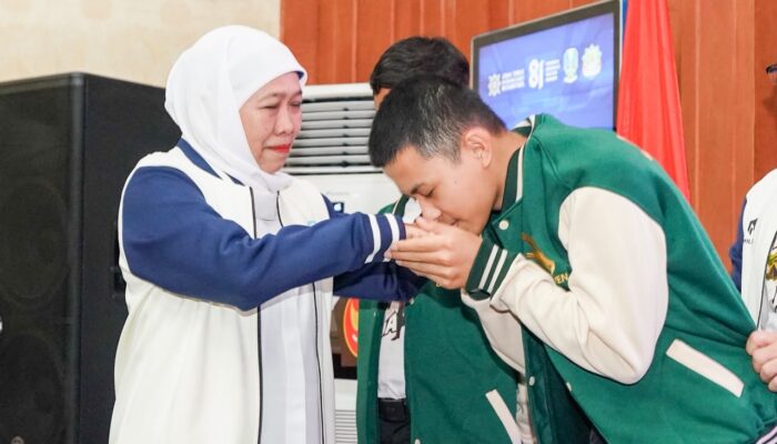 Gubernur Khofifah Lepas 45 Kontingen Jatim ke LKS Nasional 2026, Optimis Rebut Gelar Juara Umum Empat Kali Beruntun