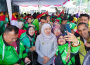 Keringanan Pajak Kendaraan Bantu Ojol di Tengah Tantangan Ekonomi, Gubernur Khofifah Pastikan Kebijakan Berpihak pada Masyarakat