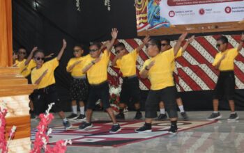 Rangkaian Seni dan Budaya Warnai Pelepasan Mahasiswa KPM 08 Desa Pandanblole