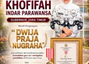 Gubernur Khofifah Terima Dwija Praja Nugraha, Penghargaan Tertinggi PB PGRI atas Komitmen Majukan Pendidikan Jatim