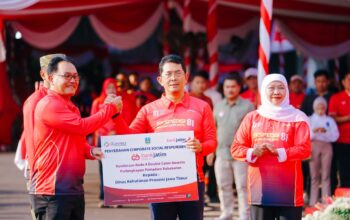 Gubernur Khofifah Berangkatkan Ekspedisi 81, 500 Pendaki Siap Kibarkan Merah Putih di Puncak Gunung Arjuno