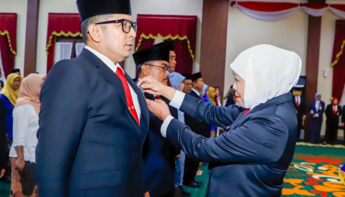 467 ASN Terima Satyalancana Karya Satya, Gubernur Khofifah Dorong Budaya Inovasi dan Pelayanan Publik Berkualitas