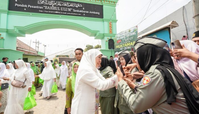 Presiden Prabowo Tutup Muktamar ke-35 NU di Tambakberas, Gubernur Khofifah Sampaikan Selamat atas Kepemimpinan Baru PBNU