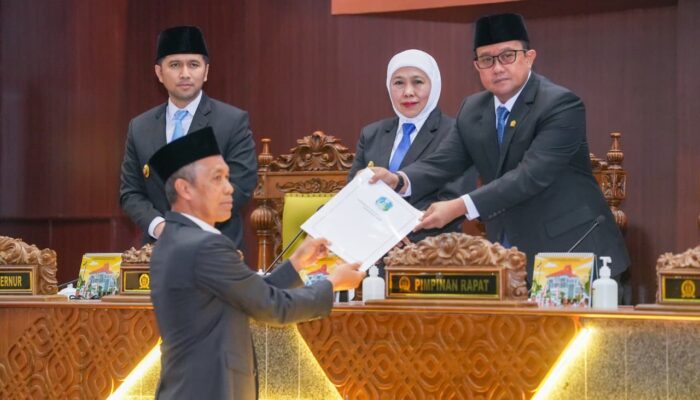 Jamkrida Diperkuat dengan Tambahan Modal Rp100 Miliar, Gubernur Khofifah Optimistis Pembiayaan UMKM Semakin Luas