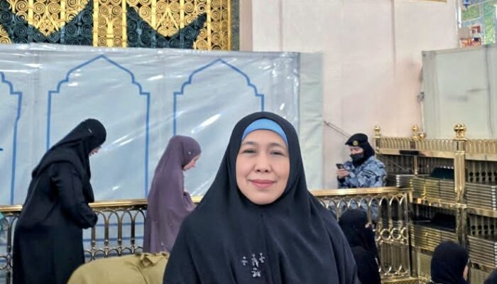 Gubernur Khofifah Ajak Umat Isi Kesempatan di Raudhah dengan Ibadah, Dzikir, Doa, dan Meneladani Sayyidah Aisyah RA