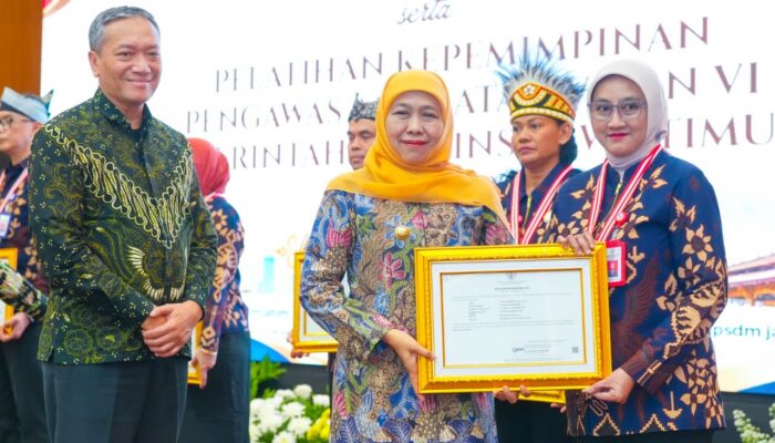 Gubernur Khofifah Tutup PKN II dan PKP, Dorong ASN Wujudkan Proyek Perubahan yang Berdampak bagi Masyarakat