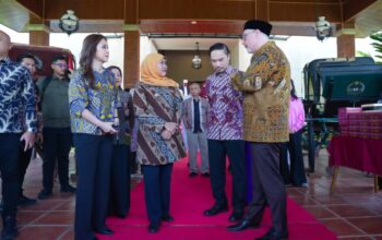 Gubernur Khofifah Luncurkan Prodi Digital Law dan Advanced Cyber Security KCL, Perkuat Talenta Digital Indonesia