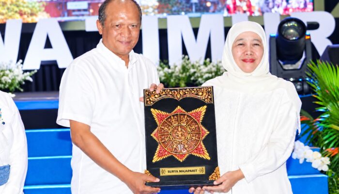 Hadiri Kenal Pamit Kapolda Jatim, Gubernur Khofifah Harapkan Penguatan Sinergi Pemprov dan Kepolisian