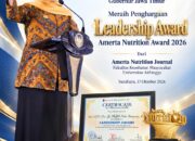 Komit Sukseskan Program Gizi Bebas Stunting, Gubernur Khofifah Sabet Leadership Award Amerta Nutrition 2026