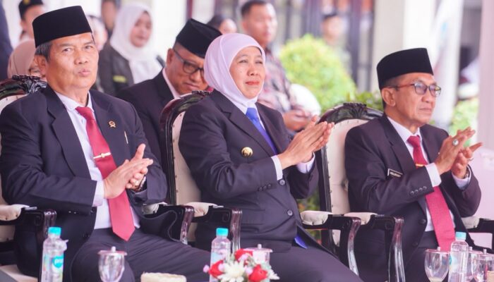 Sampaikan Pesan Kebangsaan di Pamekasan, Gubernur Khofifah Ajak Pemuda Jawa Timur Terus Berkarya
